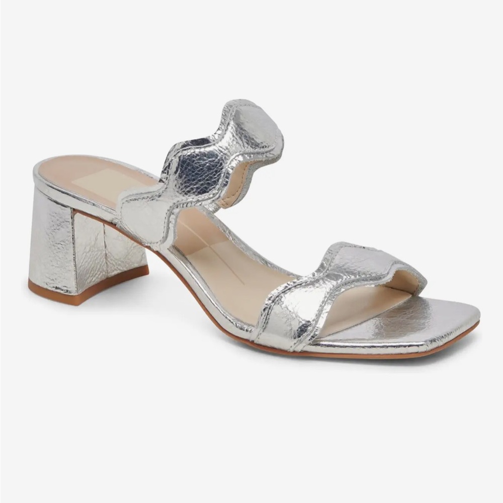 NIB Dolce Vita Ilva Mid Sandal in silver size 7